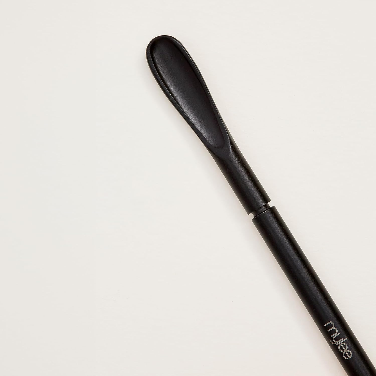 Cuticle Pusher – Professional, Sleek, Matte Black, Stainless Steel, Duel-Ended Salon-Quality Cuticle Pusher for Nudging Cuticles Back and Scraping Away Hard-To-Remove Skin Debris