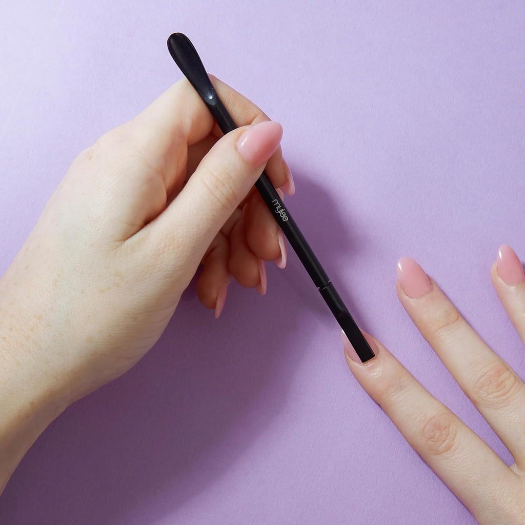 Cuticle Pusher – Professional, Sleek, Matte Black, Stainless Steel, Duel-Ended Salon-Quality Cuticle Pusher for Nudging Cuticles Back and Scraping Away Hard-To-Remove Skin Debris