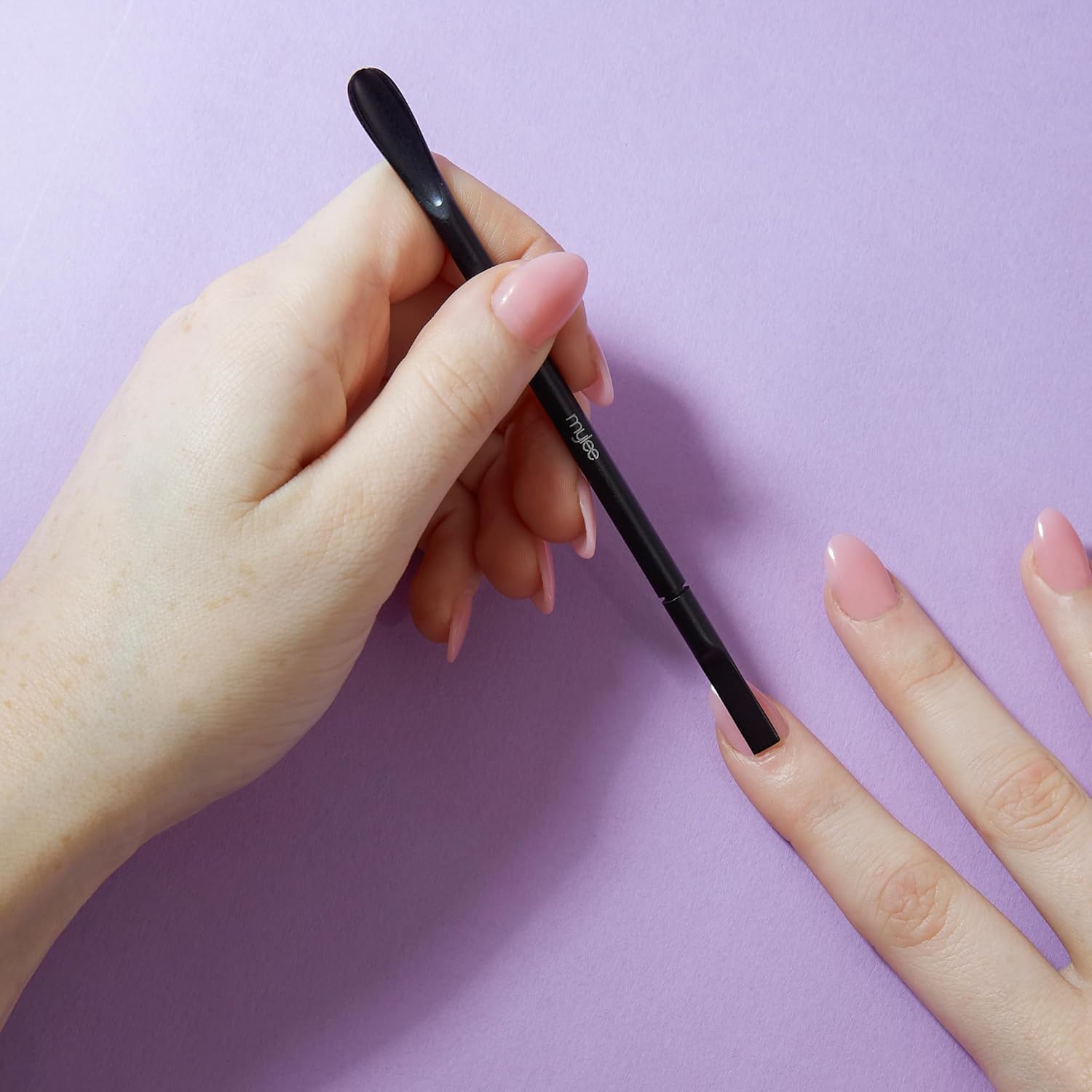 Cuticle Pusher – Professional, Sleek, Matte Black, Stainless Steel, Duel-Ended Salon-Quality Cuticle Pusher for Nudging Cuticles Back and Scraping Away Hard-To-Remove Skin Debris