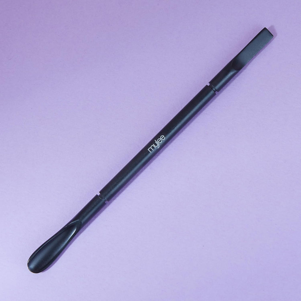 Cuticle Pusher – Professional, Sleek, Matte Black, Stainless Steel, Duel-Ended Salon-Quality Cuticle Pusher for Nudging Cuticles Back and Scraping Away Hard-To-Remove Skin Debris
